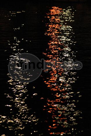 dettaglio immagine Luci d'acqua